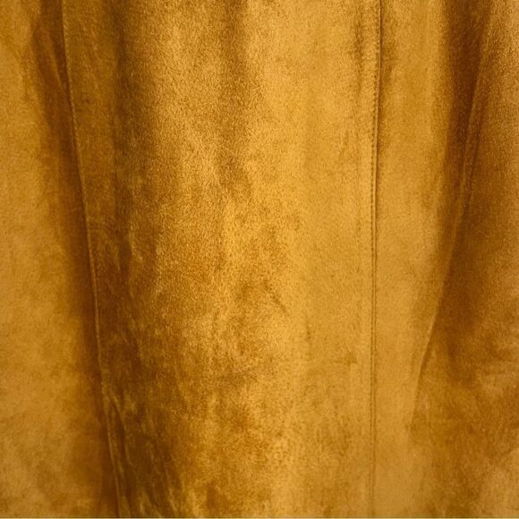 Tan Suede Skirt by I. B. Diffusion w/ Slit in the Back. Size 4. Great Condition - Picture 2 of 9